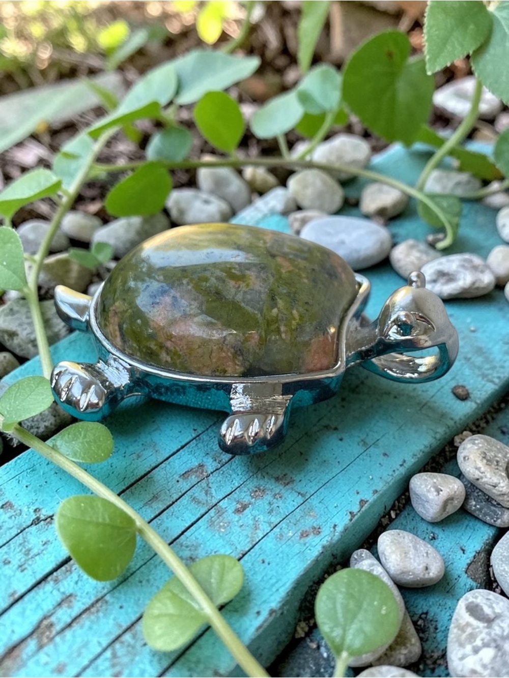 NWOT Unakite Turtle Pendant Silver Tone Natural Gemstone Nature Jewelry